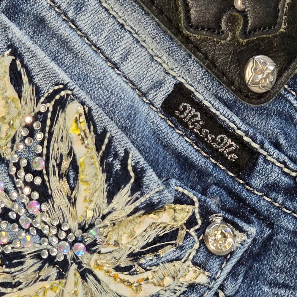 Miss Me Women Size 31 Skinny Jeans Blue Rhinestone Floral Pockets - Picture 13 of 14